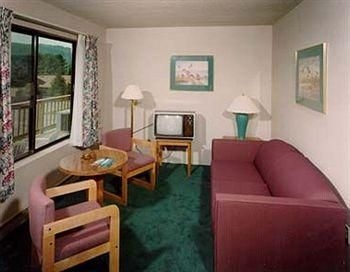 Roaring Brook Ranch Resort & Conference Center0