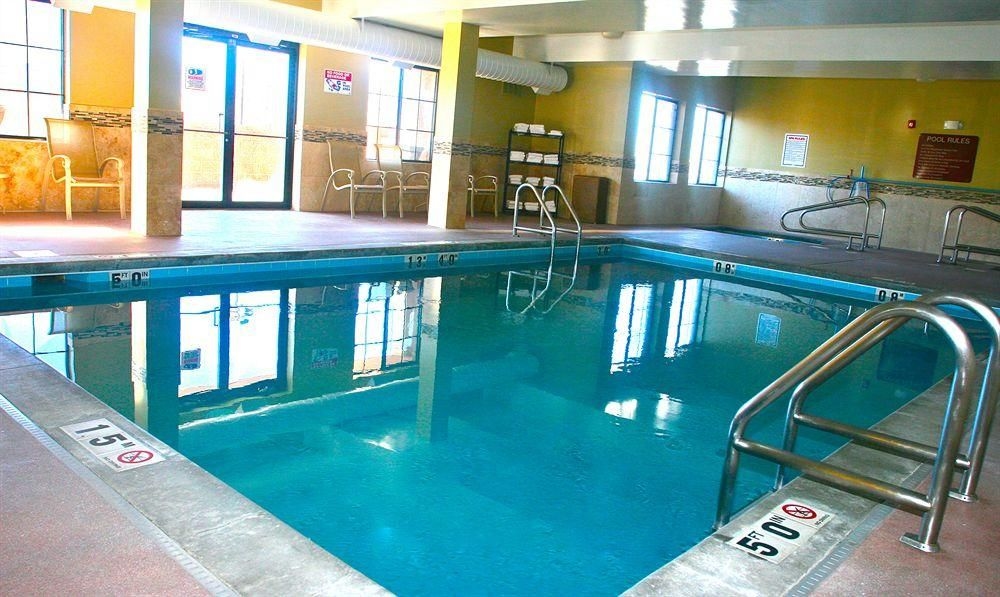 Holiday Inn Express Denver-intl Airport4