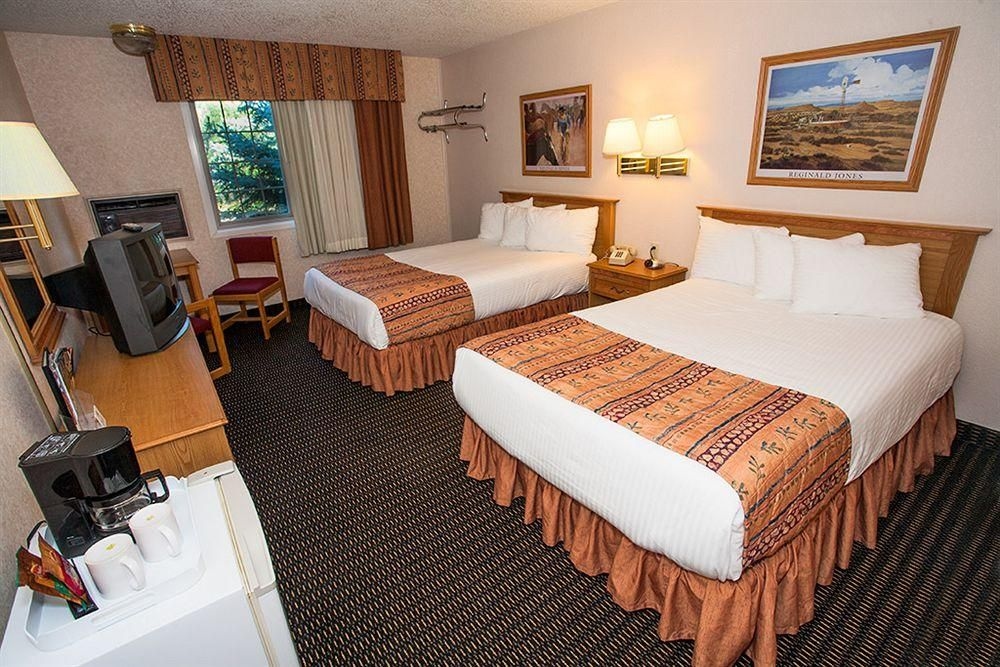 Steamboat Hotel4