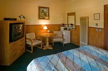 Innsbruck Lodge1