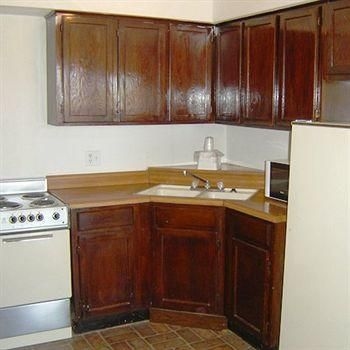 Hometown Inn & Suites Elk City1