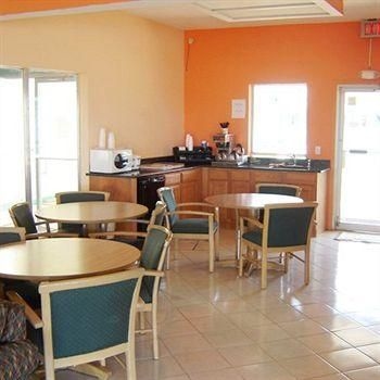 Hometown Inn & Suites Elk City2
