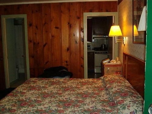 Americas Best Value Inn Suites1