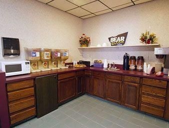 Travelodge Lynchburg1