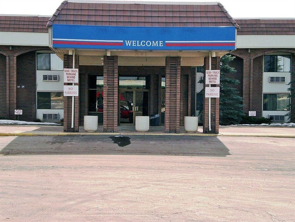 Motel 6 Evanston4