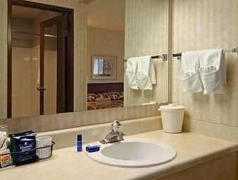 Baymont Inn and Suites Ft. Wayne3