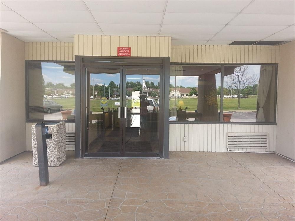 Baymont Inn and Suites Ft. Wayne2