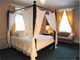 YANKEE PEDDLER INN YANKEE PEDDLER INN
