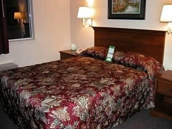 Crestwood Suites - Kennesaw Town Center2