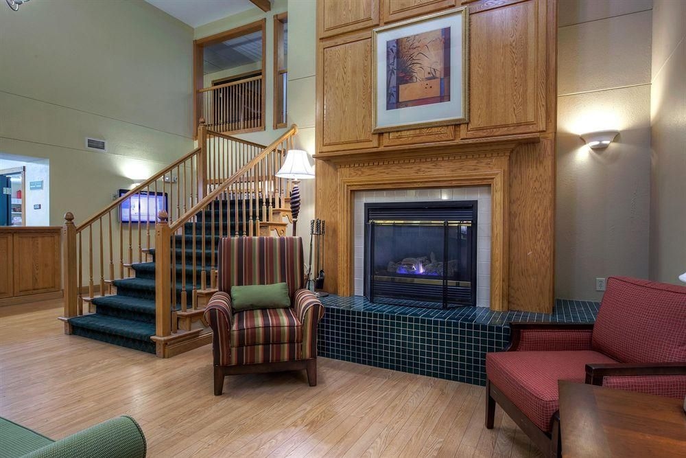 COUNTRY INNS STS MASON CITY2