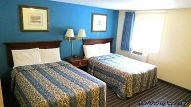 Budget Host Airport Inn3