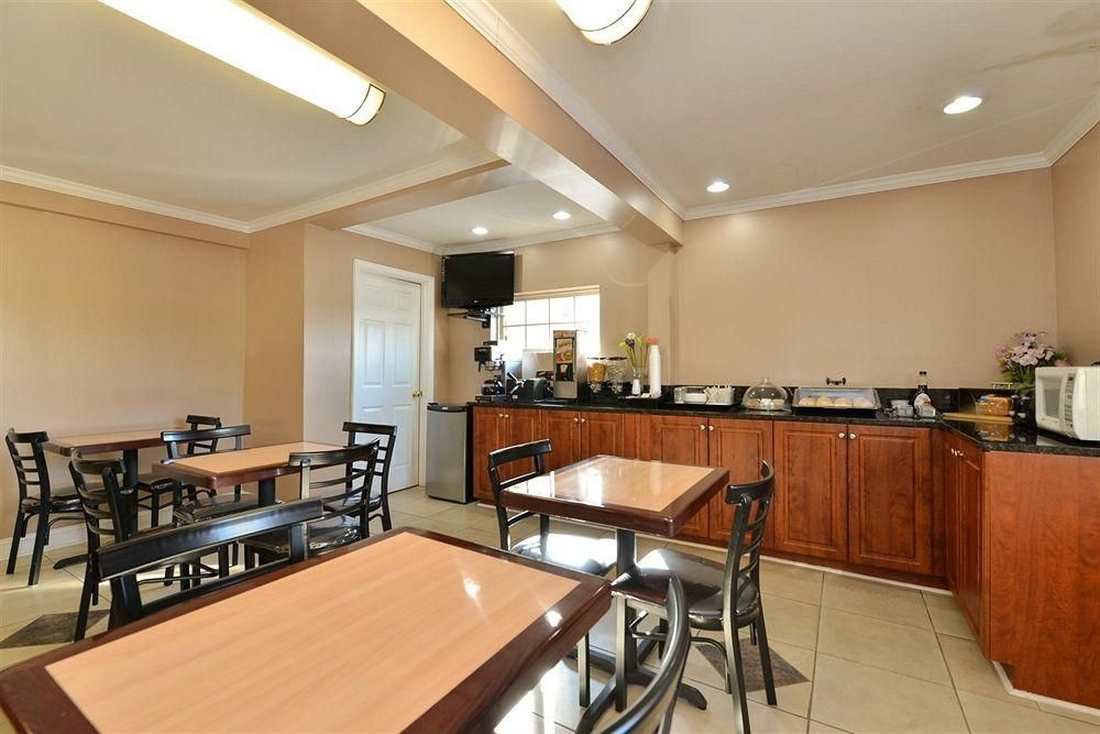 America Best Value Inn2