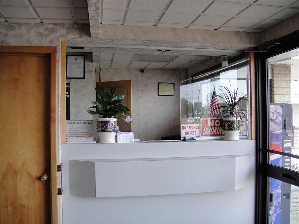 Budget Inn Buffalo Airport0