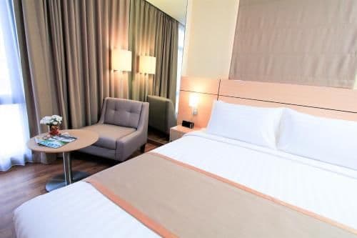 Deluxe Queen Room