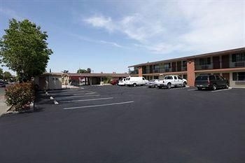 Americas Best Value Inn & Suites Woodland3