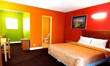 Long Beach Motel2