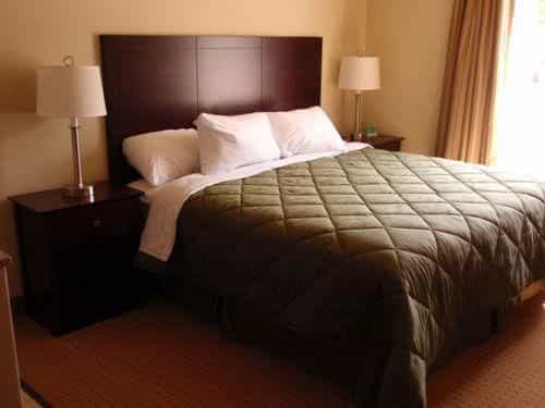 COBBLESTONE INN AND SUITES