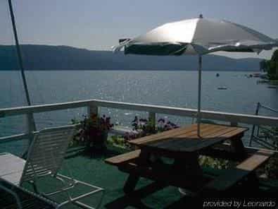 Lake View Motel