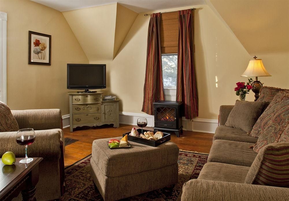 5 Ojo Inn Bed & Breakfast1