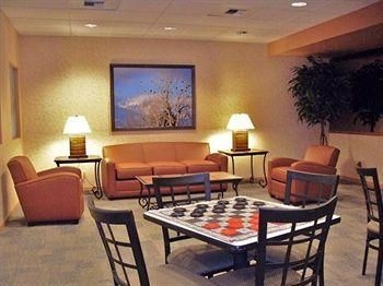 Townhouse Inn of Hamilton0