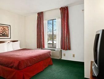 Ramada Hall of Fame Canton1