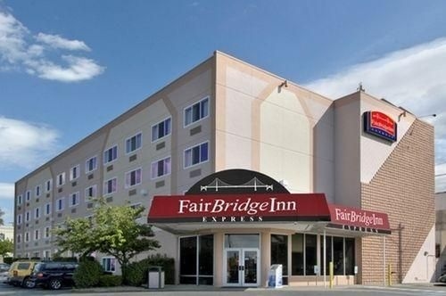 Fairbridge Inn Express2