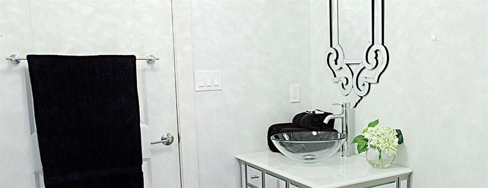 Lxure Brooklyn Suites0
