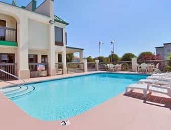 Super 8 Mooresville/Lake Norman Area