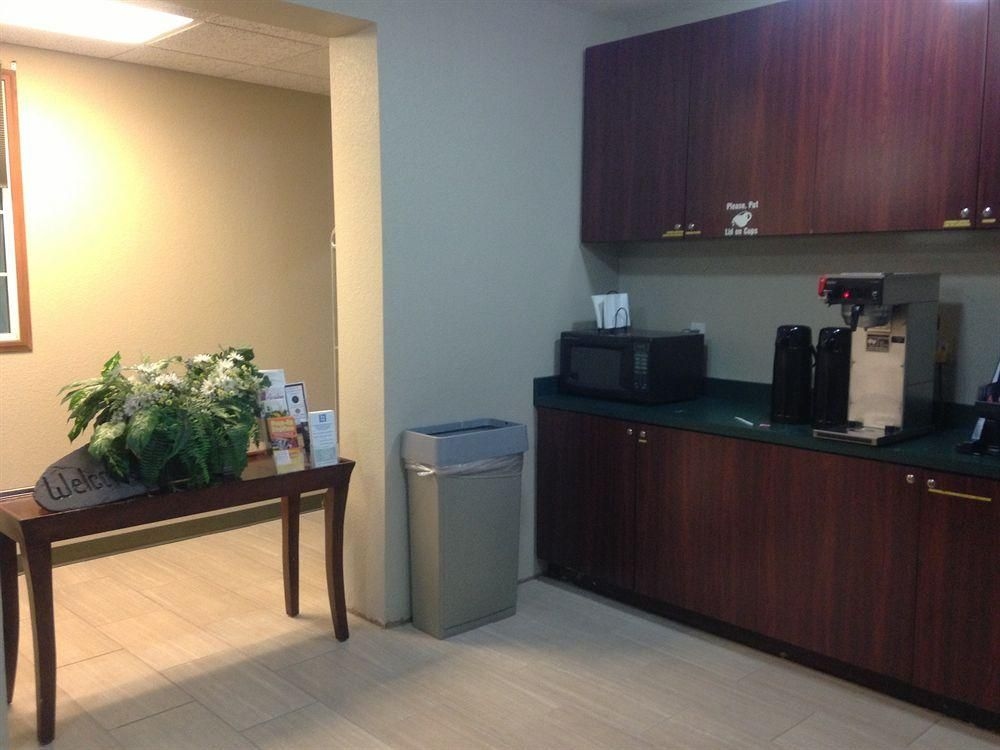 Grand Hotel & Suites0