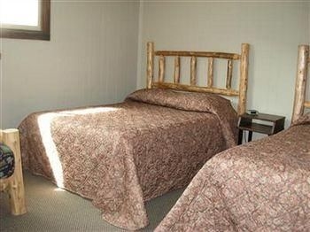 Lake George Diamond Cove1