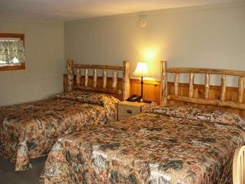 Lake George Diamond Cove2