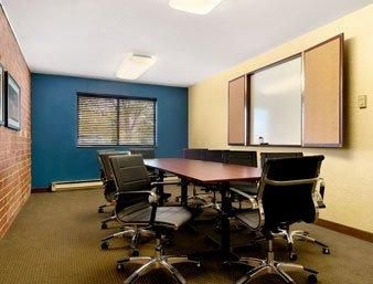 Super 8 Wauwatosa/Med Ctr/Mil West2