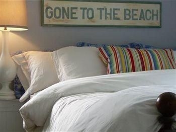 Salmonberry Inn & Beach House2