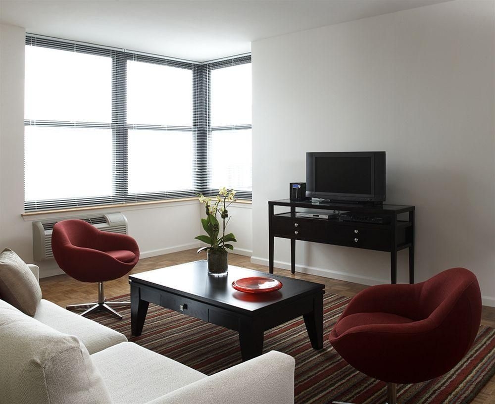 Furnished Quarters at Grove Pointe3