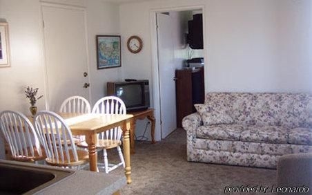 Juan De Fuca Cottages1