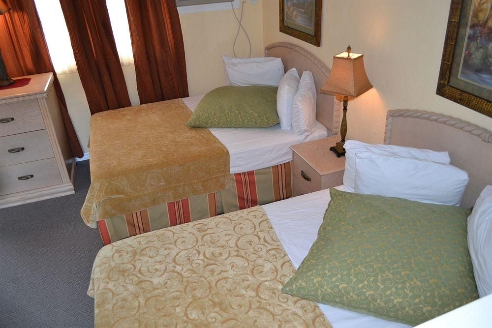 Surf n Sand Motel3
