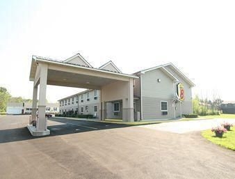 ซูเปอร์ 8 บาย วินด์แฮม พูลาสกี (Super 8 By Wyndham Pulaski)1