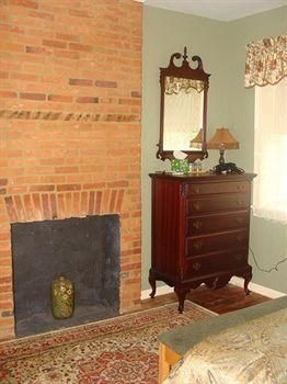 Tillie Pierce House Inn0