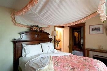 Australian Walkabout Inn B & B3