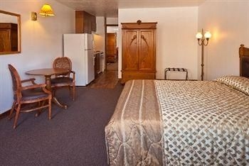 Cache Creek Lodge2