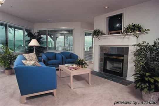 WorldMark Arrow Point