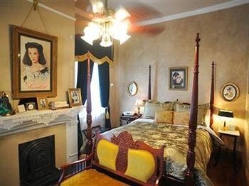 HH Whitney House - A B&B on the Historic Esplanade0