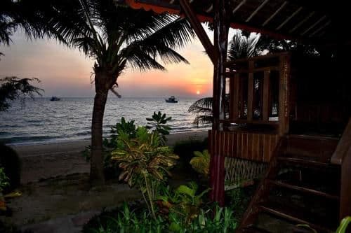 Bungalow - Beach Front