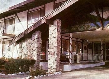 Tahoe Inn1