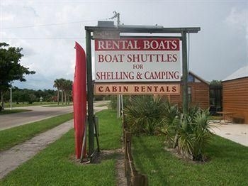Glades Haven Cozy Cabins4