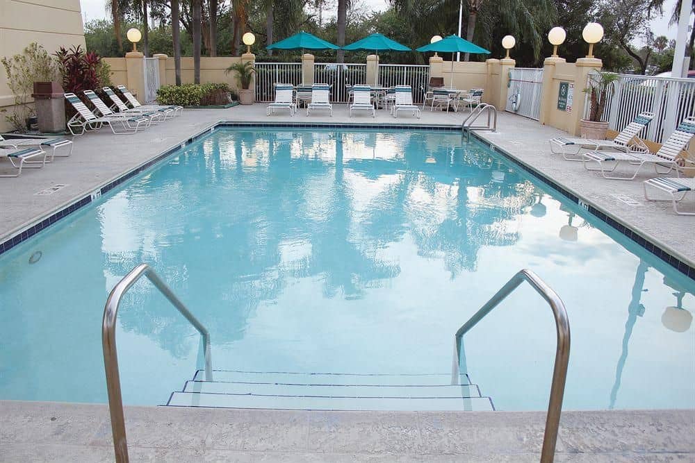 La Quinta Inn & Suites Miami Airport East La Quinta Inn & Suites Miami Airport East