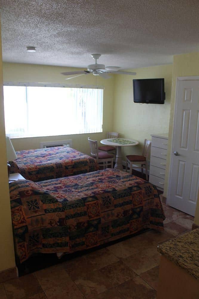 Page Terrace Beachfront Hotel Page Terrace Beachfront Hotel