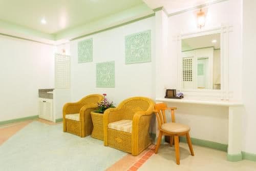 Family Room (4 Adults)