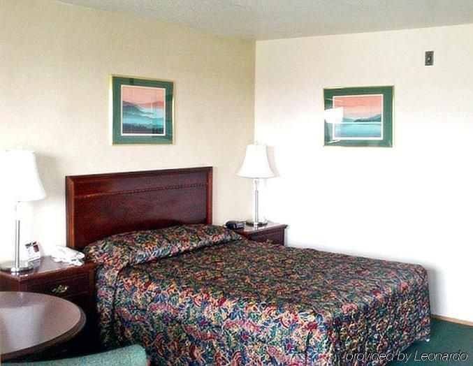 Motel 6 Woodland2