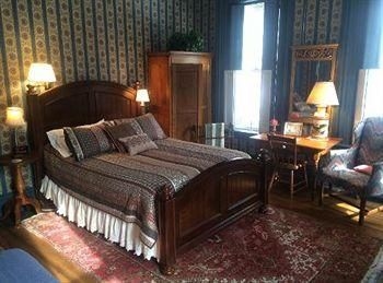 The Inn at the Green4